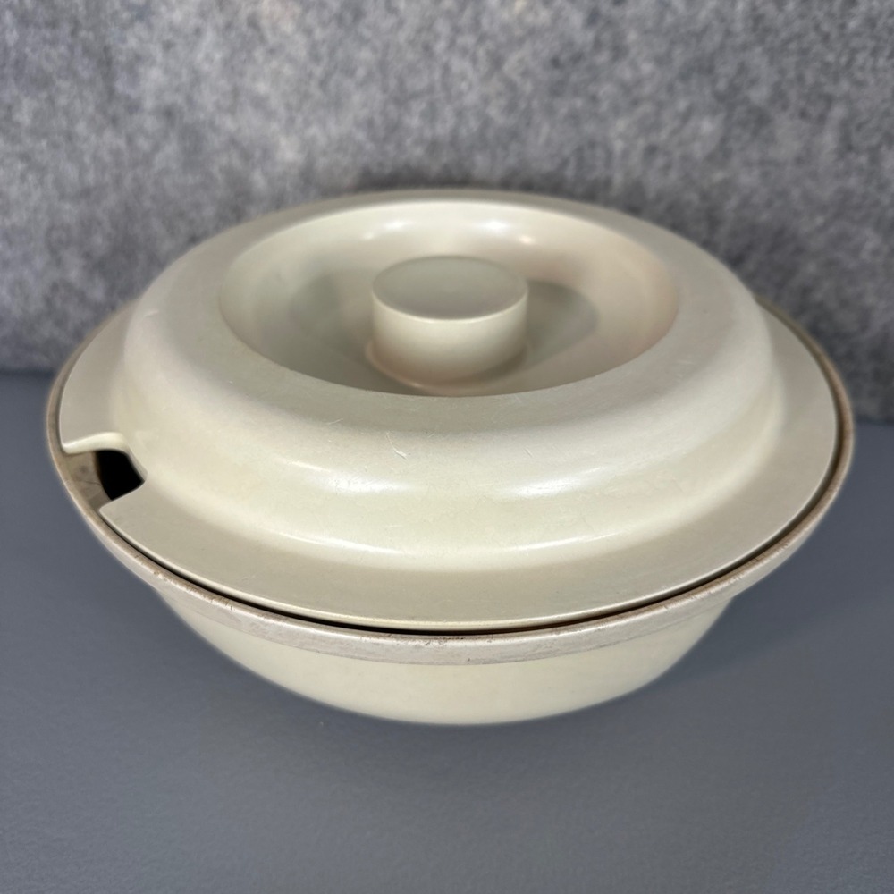 Tupperware Casserole Dish Almond Ultra 21 Round Microwave Ovenware VTG 1545-2